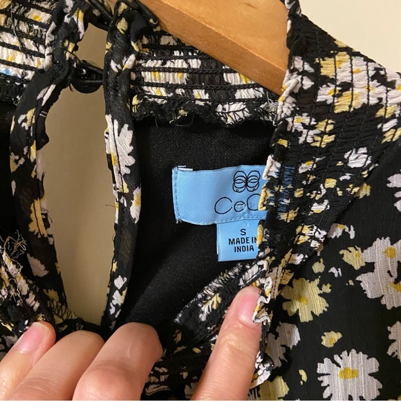 NEW CeCe Floral Smock Neck Tank Top Black Yellow Floral S - Picture 12 of 15